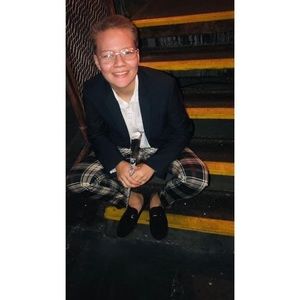 Meet your Posher, Alex